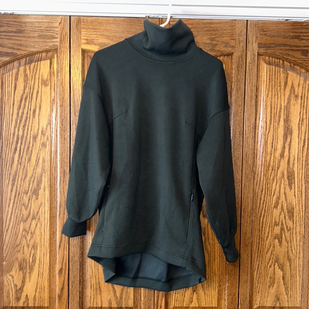 Lululemon Pullover
